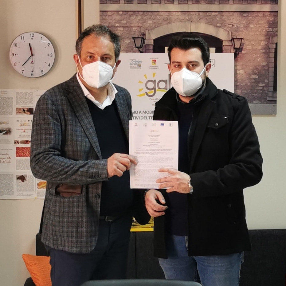 foto firma atto di concessione